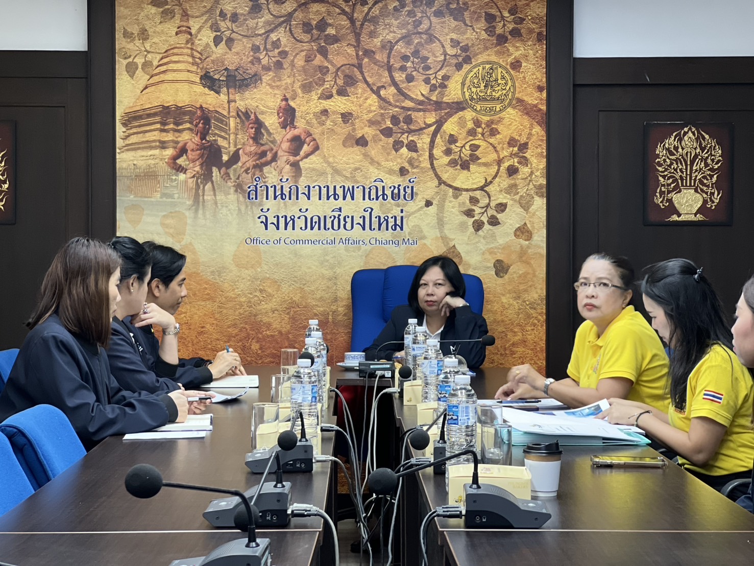  รองปลัดกระทรวงพาณิชย์ (นางโสรดา เลิศอาภาจิตร์) พร้อมคณะทำงานบริหารศูนย์บริการประชาชนกระทรวงพาณิชย์ (MOC Service Center : MOCSC) ได้ลงพื้นที่ให้คำแนะนำปรึกษาแก่ศูนย์บริการประชาชนกระทรวงพาณิชย์จังหวัดเชียงใหม่